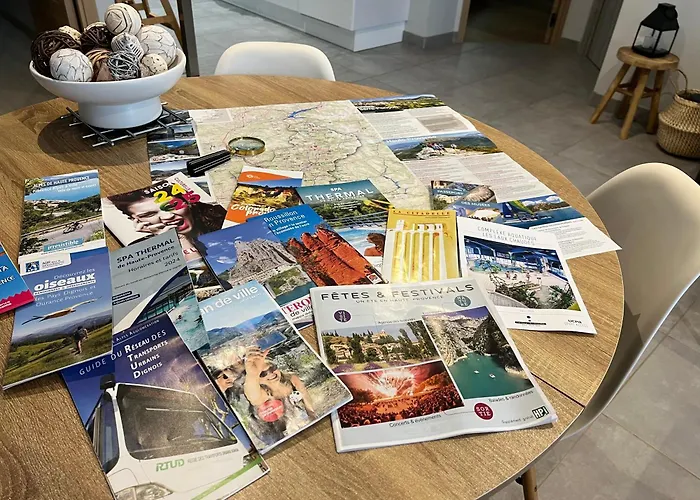 Idéal Curistes, Souvenirs De Provence, T2 Neuf Climatisé Apartamento