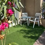Apartment Ideal Curistes, Souvenirs De Provence, T2 Neuf Climatise Digne-les-Bains