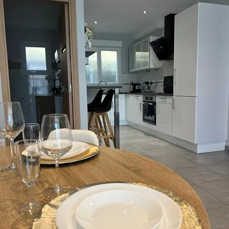 Idéal Curistes, Souvenirs De Provence, T2 Neuf Climatisé *